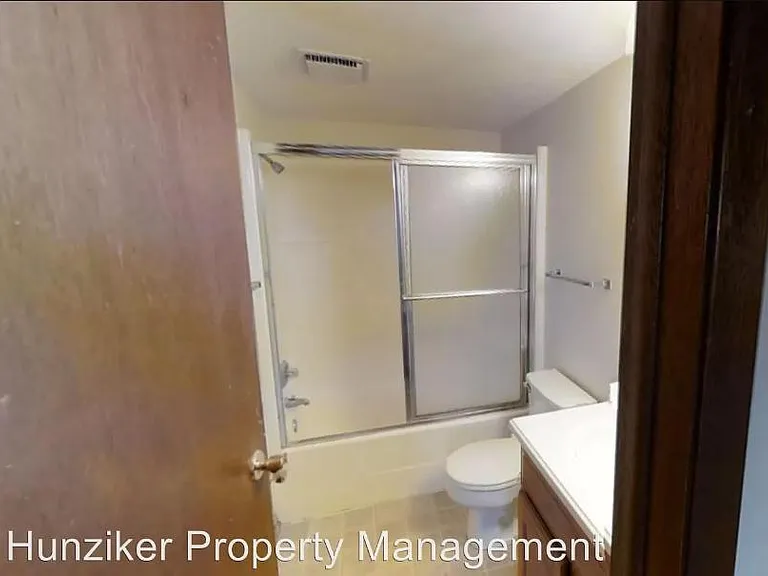 1205 Delaware Ave #1 — Photo 2