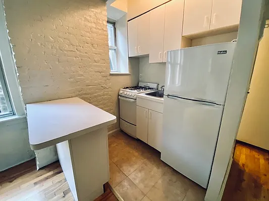 Rented by Compass | media 19