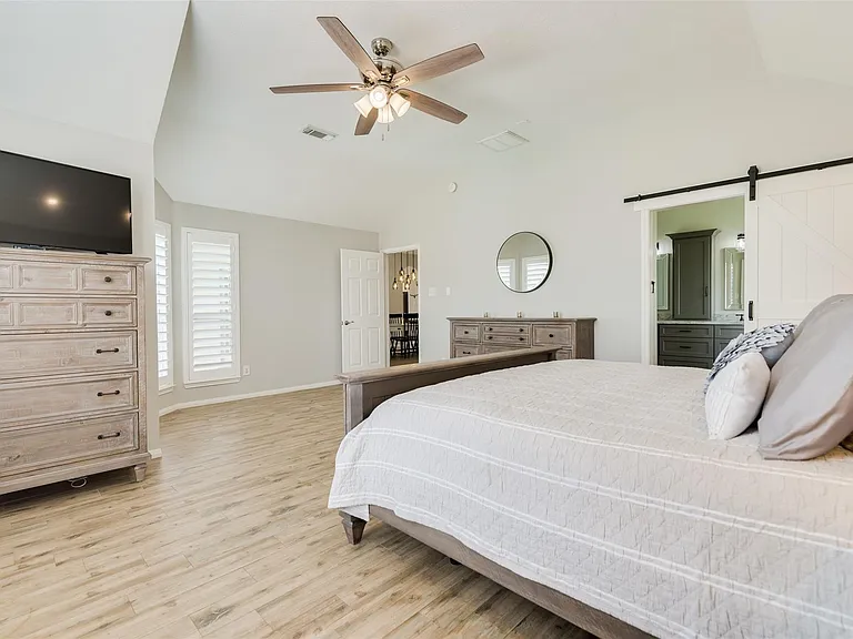 13807 Halpren Falls Cir — Photo 26