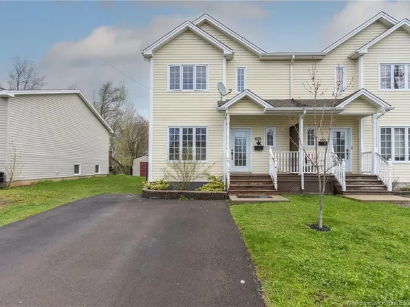 164 Jordan Cres, Moncton, NB E1C 0S7