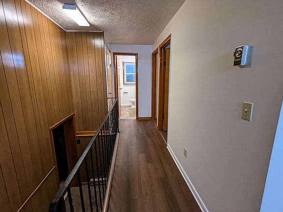 5th image of 359 Eagle School Rd #361