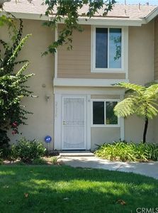 25336 2nd St #22, Lake Forest, CA, 92630