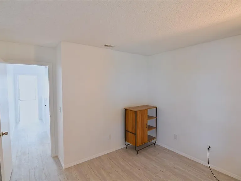 72 Lakepointe Cir — Photo 41