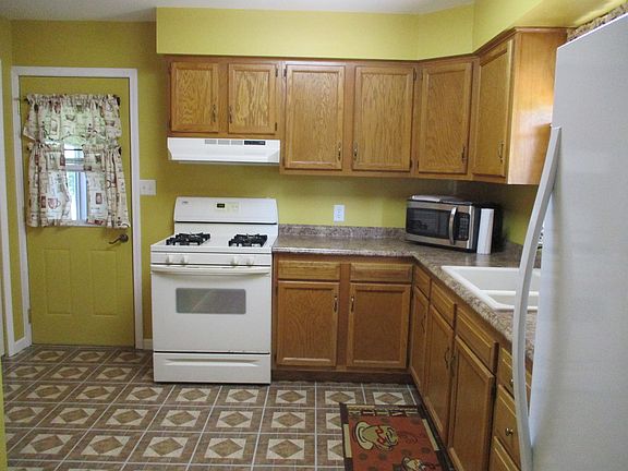 5th image of 2007 Schuyler Dr