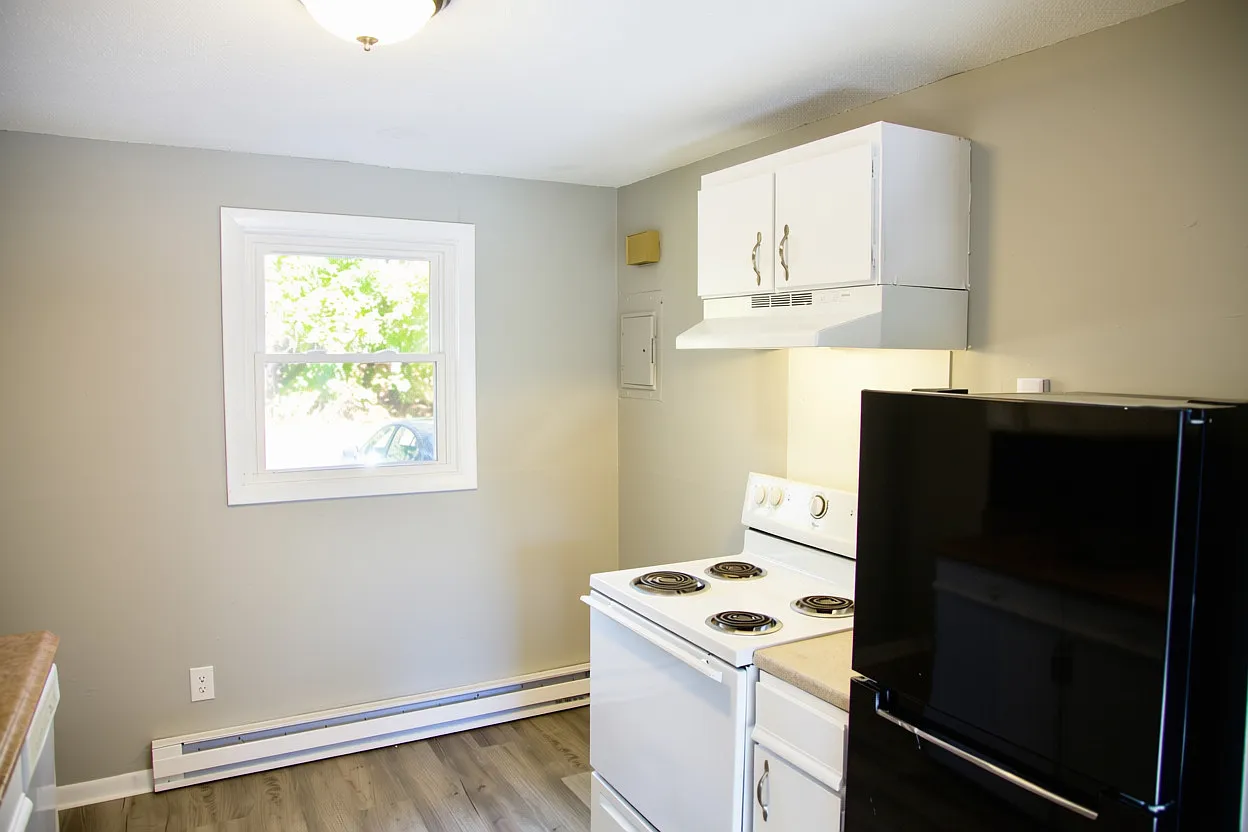 2 bed, 900 sqft, $1,675 — Photo 2