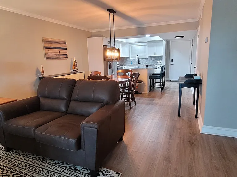 4542 Garnet Dr #204 — Photo 30