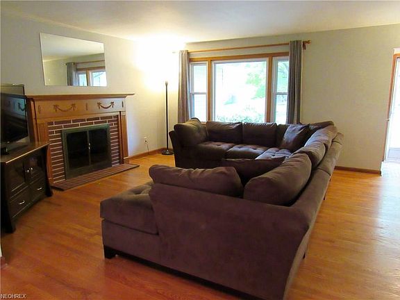 3rd image of 1184 Trentwood Dr