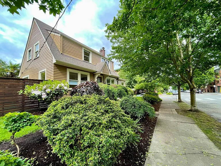 2409 NW Raleigh St — Photo 53