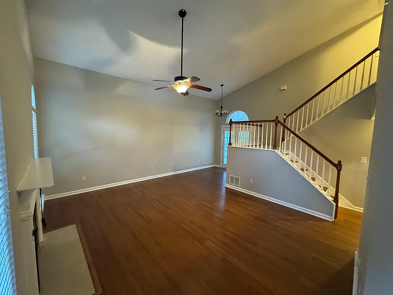 2300 Independence Ct — Photo 3