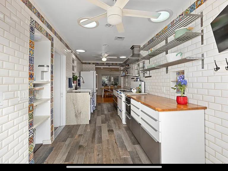 1204 California St — Photo 36