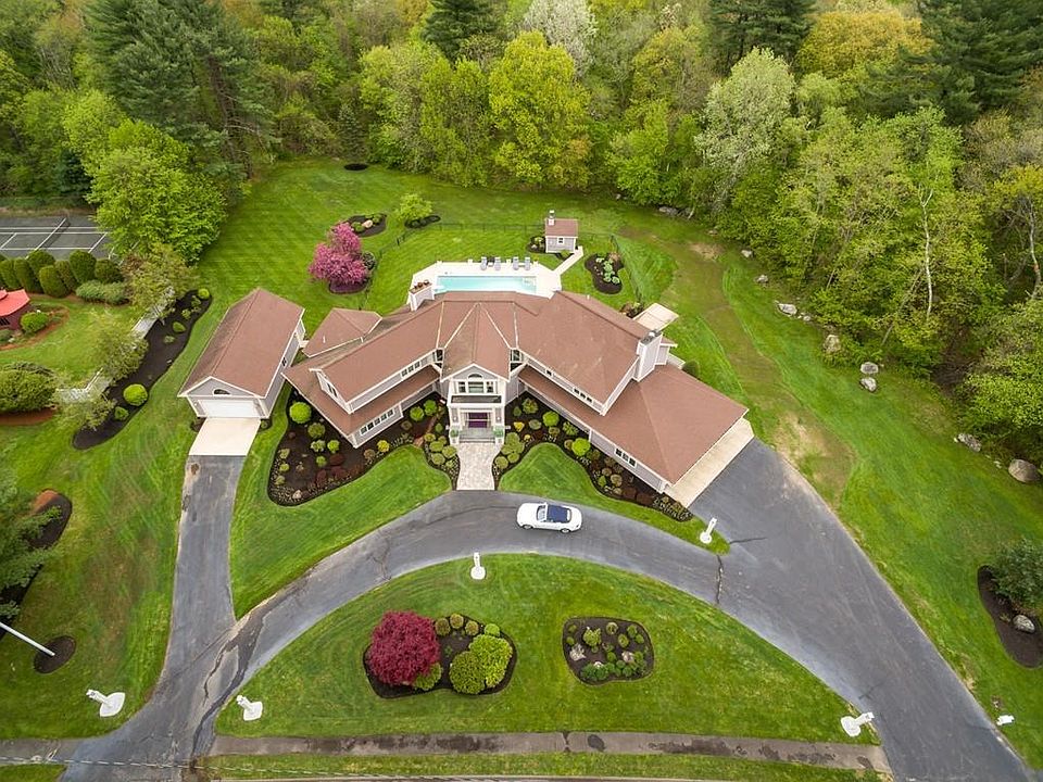 11 N Hill Dr, Lynnfield, MA 01940 | Zillow