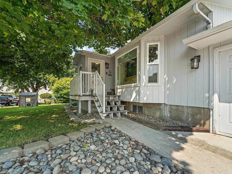 1st image of 2429 Westwood Ct