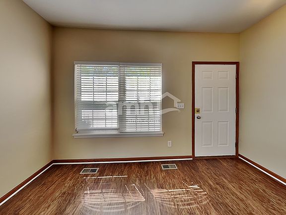 5th image of 14025 Emerald Ct