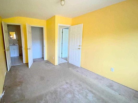 3rd image of 180-11 N Conduit Ave