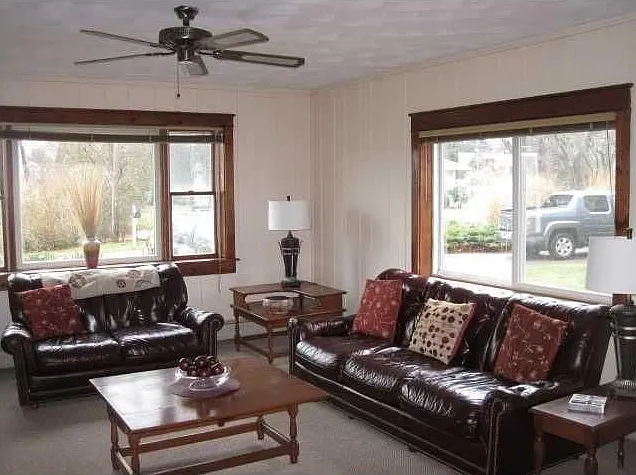 35 Treasure Rd — Photo 4