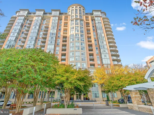 8220 Crestwood Heights Dr APT 1416, Mc Lean, VA 22102