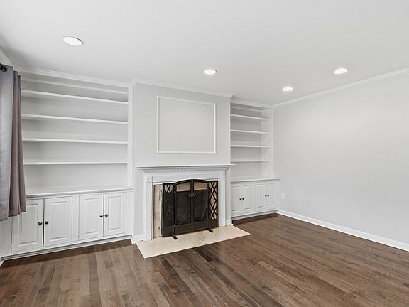 2nd image of 3514 Cherry Valley Dr