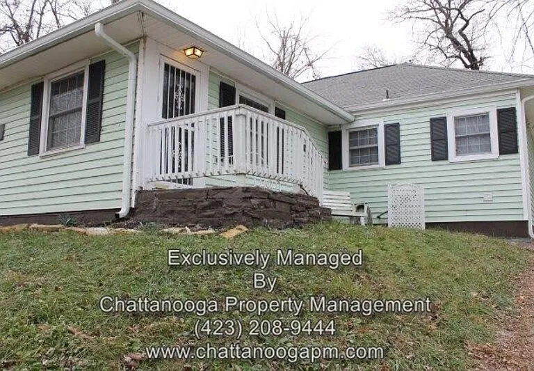3618 Anderson Ave — Photo 1