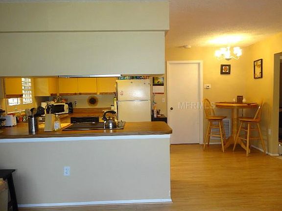 4th image of 1015 Coleman Ave