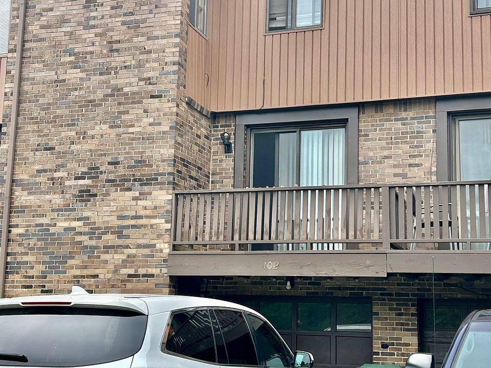 1st image of 102 Wallace Park Dr