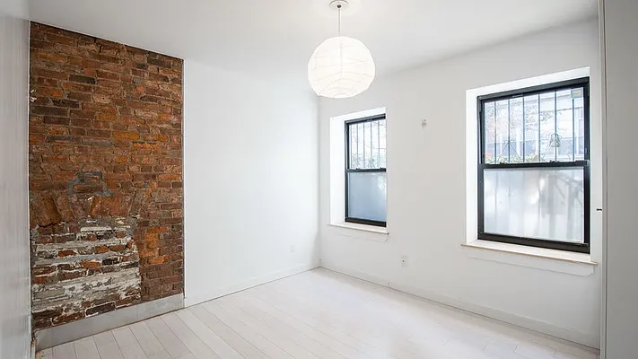 Rented by Nooklyn NYC LLC | media 70