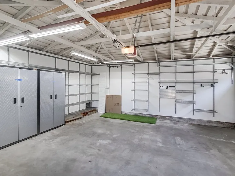 4747 Rolando Blvd — Photo 37