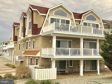 2nd image of 3212 Boardwalk #S