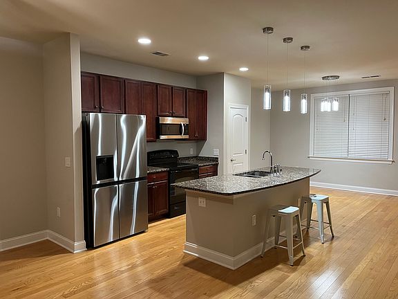 4th image of 111 Steinbeck Way APT D