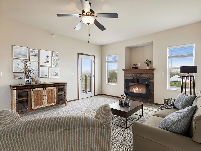 Two Bedroom - 2 Bed / 2 Bath - 987 Sq.Ft.
