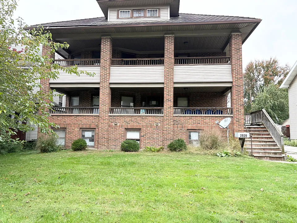 2936 Broadway St #3