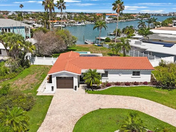 605 115th Ave, Treasure Island, FL 33706