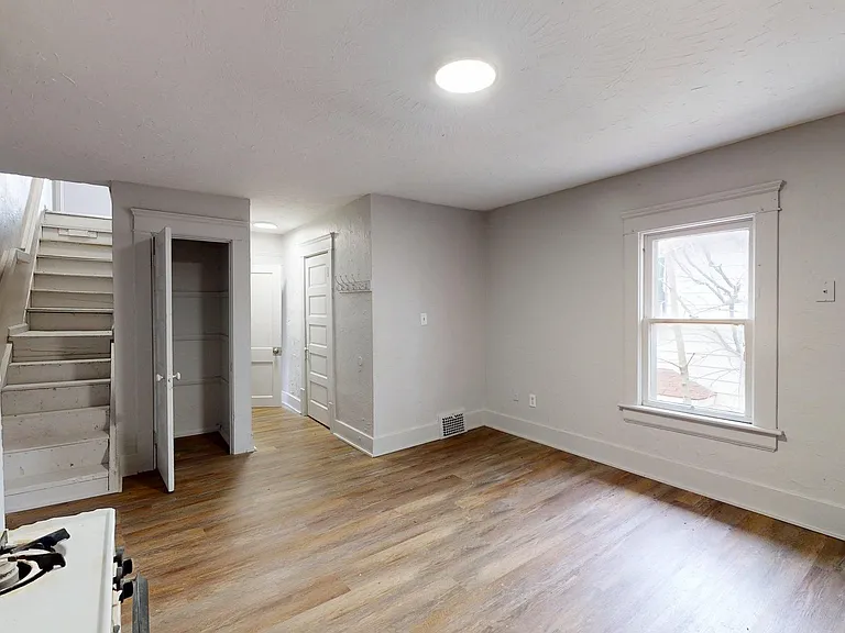 1141 McKinley Ave — Photo 27