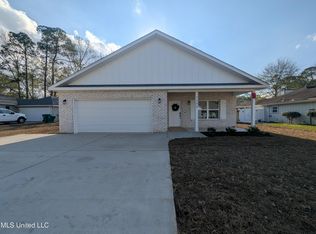 7358 Ahi Dr, Diamondhead, MS 39525