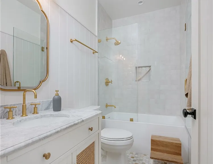 153 Granada Ave — Photo 44