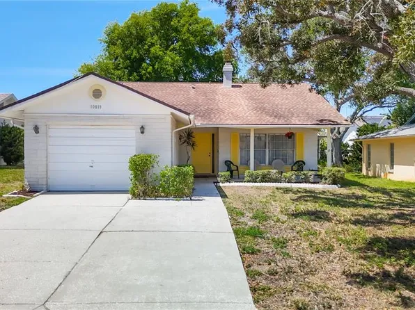10819 Los Santos Dr, Port Richey, FL 34668