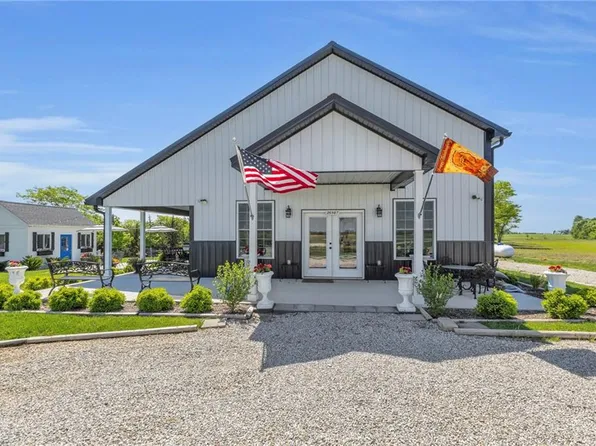 36987 Somerset Rd, Lacygne, KS 66040