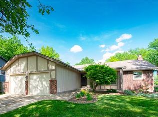 14217 S Sycamore Dr, Olathe, KS 66062