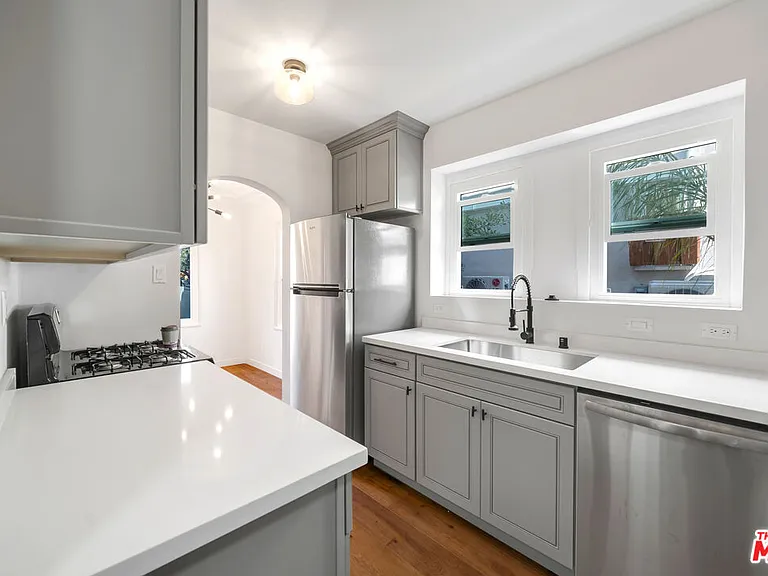 4014 W Adams Blvd #A — Photo 16