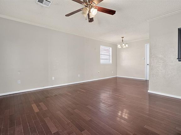 3rd image of 2113 N Willow Ave