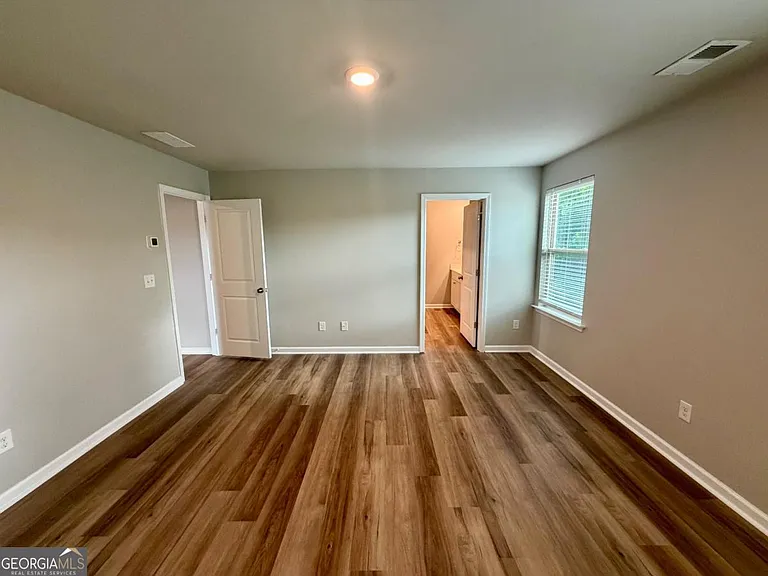 3128 Baylor Cir — Photo 12