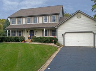 2038 Waterbury Ct, Dundee, IL 60118