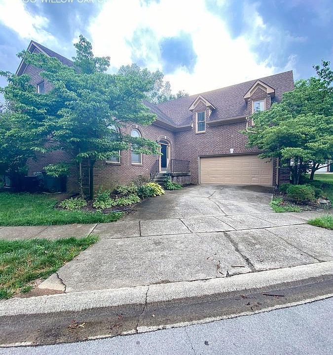 1st image of 888 Willow Oak Cir