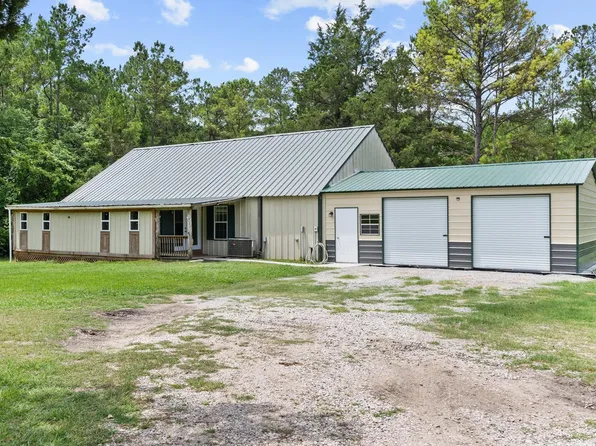 9 Wood Forest Dr, New Waverly, TX 77358