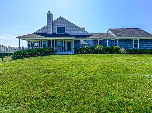 171 Ferry Landing Cir, Portsmouth, RI 02871