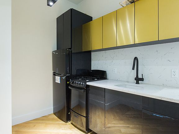 3rd image of 164 Stuyvesant Ave #3F