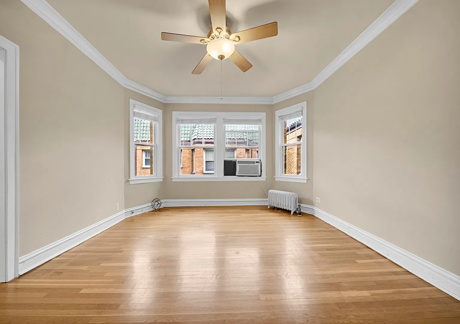 1 bed, 725 sqft, $1,400 — Photo 4