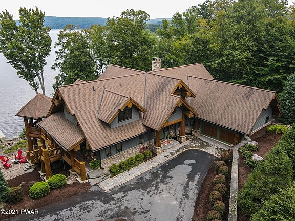 2nd image of 1516 Lakeland Dr