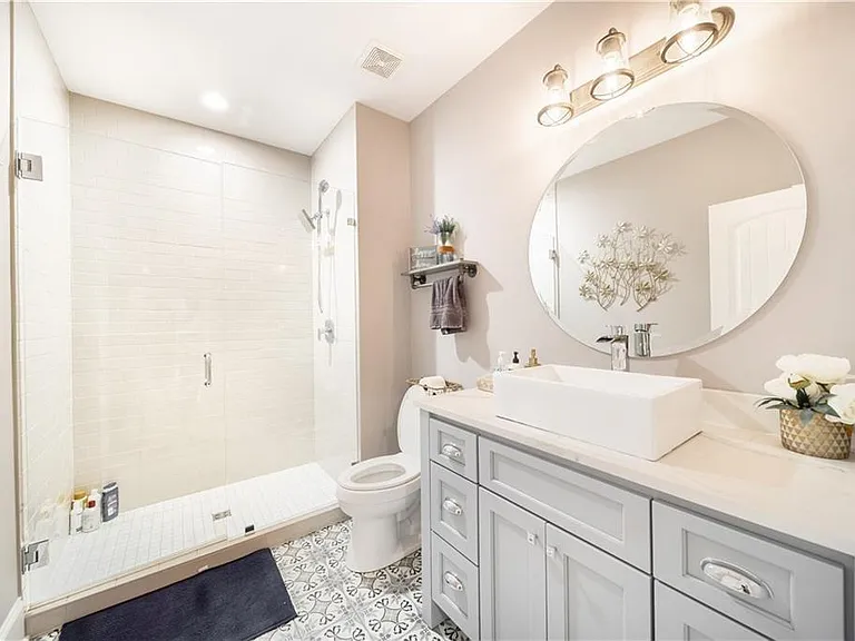 7740 Stratford Ln — Photo 29