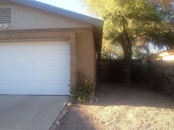 3rd image of 3380 W Avenida Sombra S