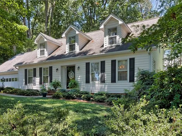 6127 Winview Heights St, Clemmons, NC 27012